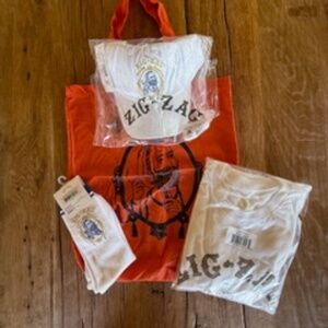 Zig Zag Swag Bag Assorted Accessories